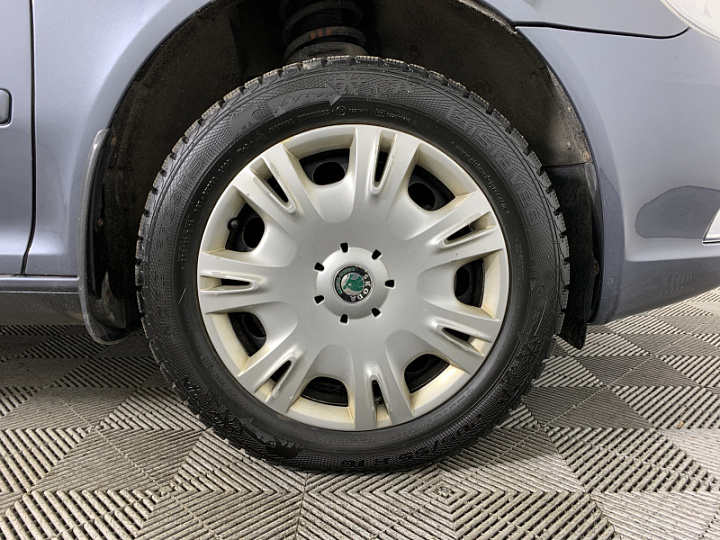 SKODA Octavia 1.8, 2012 года, Автоматическая, ТЕМНО-СЕРЫЙ