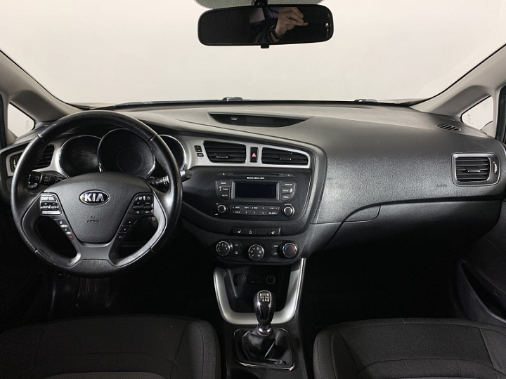 KIA Ceed 1.6, 2014 года, Механика, КОРИЧНЕВЫЙ