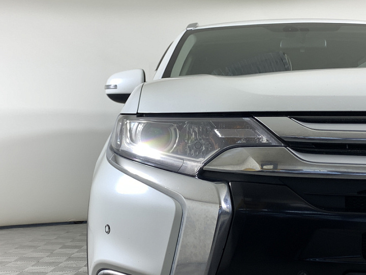 MITSUBISHI Outlander 2, 2018 года, Вариатор, БЕЛЫЙ
