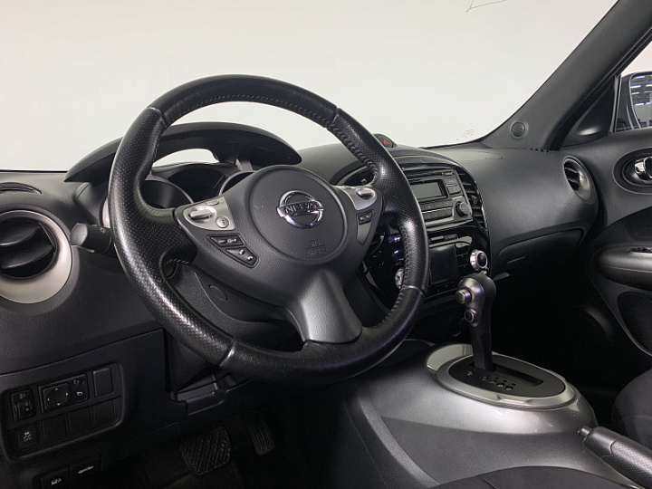 NISSAN Juke 1.6, 2015 года, Вариатор, КРАСНЫЙ