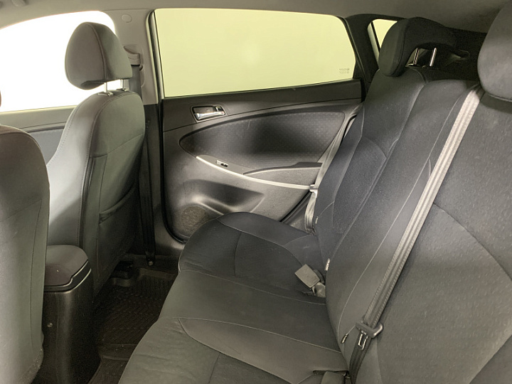 HYUNDAI Solaris 1.6, 2013 года, Механика, БЕЛЫЙ