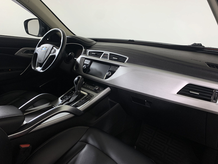 Geely Atlas 2.4, 2018 года, Автоматическая, Черный