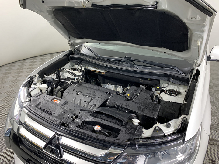 MITSUBISHI Outlander 2, 2018 года, Вариатор, БЕЛЫЙ