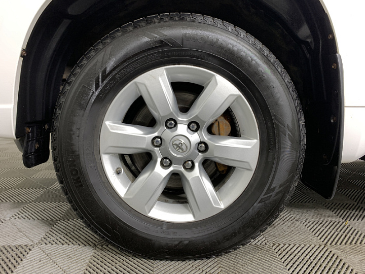 TOYOTA Land Cruiser Prado 2.8, 2015 года, Автоматическая, БЕЛЫЙ