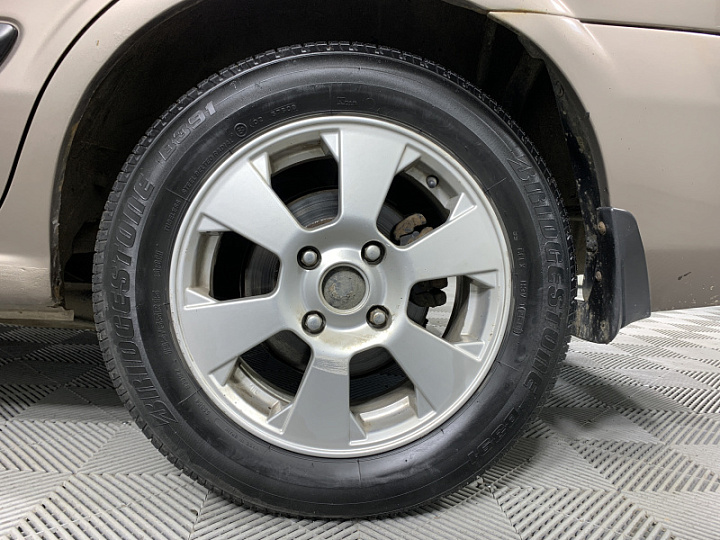 NISSAN Almera 1.8, 2004 года, Автоматическая, БЕЖЕВЫЙ