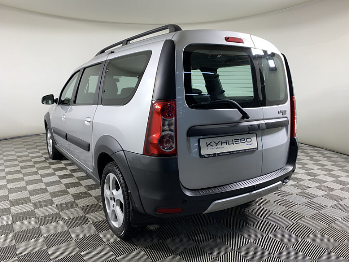 Lada Largus 1.6, 2018 года, Механика, Серебристый