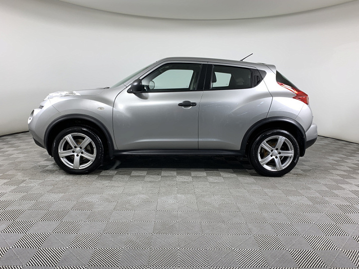 NISSAN Juke 1.6, 2013 года, Вариатор, Серебристый