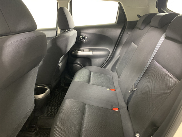 NISSAN Juke 1.6, 2012 года, Вариатор, БЕЛЫЙ