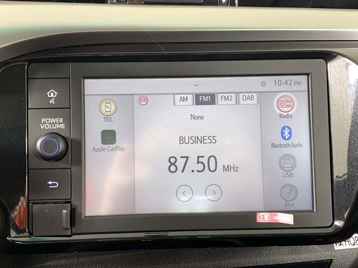 TOYOTA Hilux 2.7, 2022 года, Автоматическая, ЧЕРНЫЙ