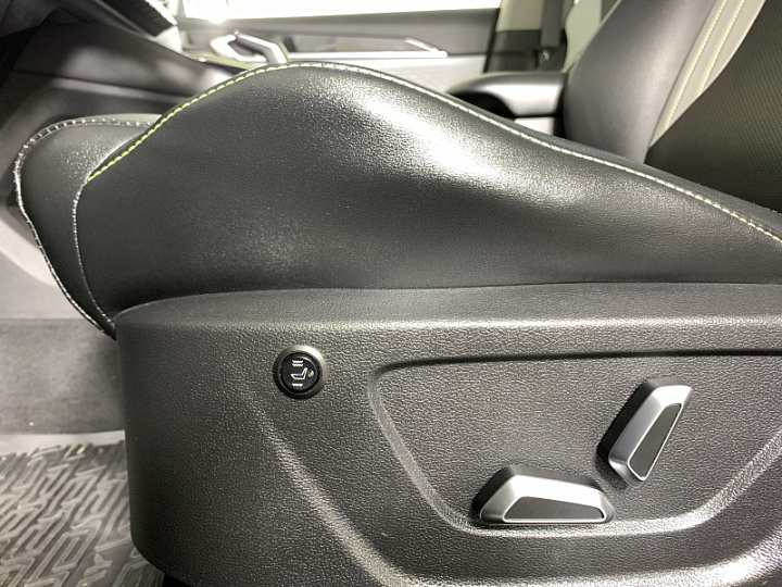 Geely Coolray 1.5, 2023 года, Робот, Серый