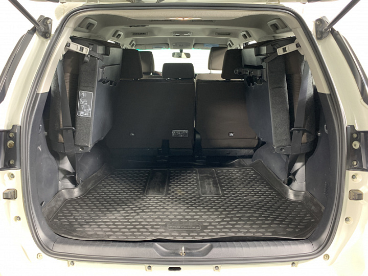TOYOTA Fortuner 2.8, 2018 года, Автоматическая, БЕЛЫЙ