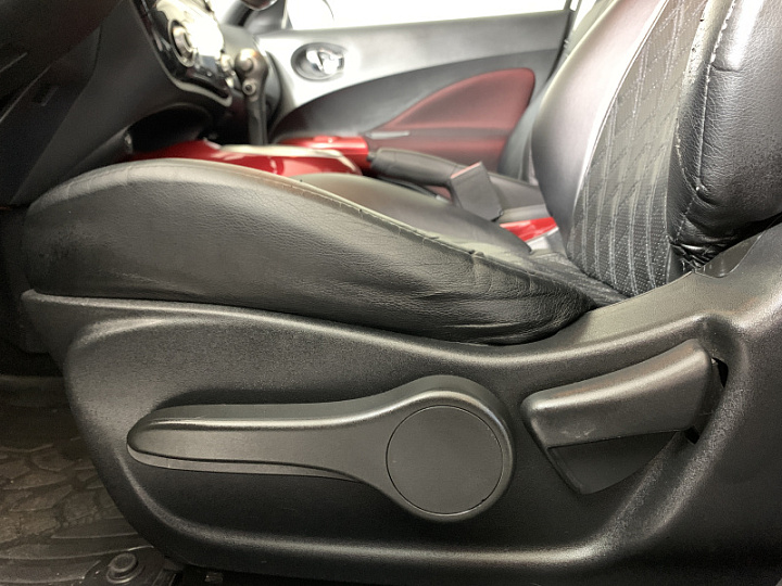 NISSAN Juke 1.6, 2012 года, Вариатор, БЕЛЫЙ