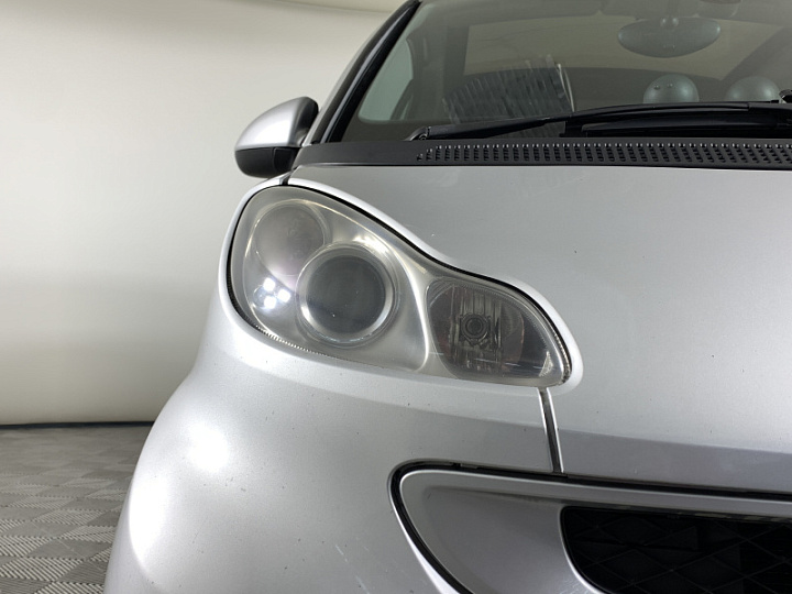 SMART Fortwo 1, 2009 года, Робот, Серебристый