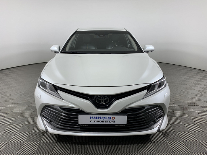 TOYOTA Camry 2.5, 2019 года, Автоматическая, БЕЛЫЙ