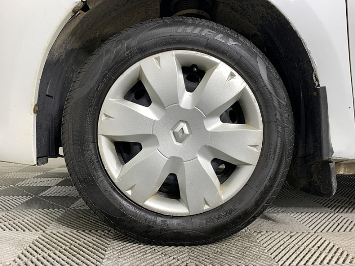 RENAULT Logan 1.6, 2017 года, Механика, БЕЛЫЙ