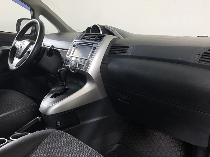 Toyota Verso 1.8, 2012 года, Вариатор, Черный