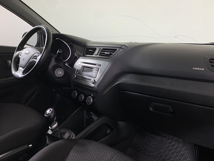 KIA Rio 1.4, 2016 года, Механика, ЧЕРНЫЙ