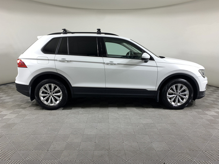 Volkswagen Tiguan 1.4, 2020 года, Механика, Белый