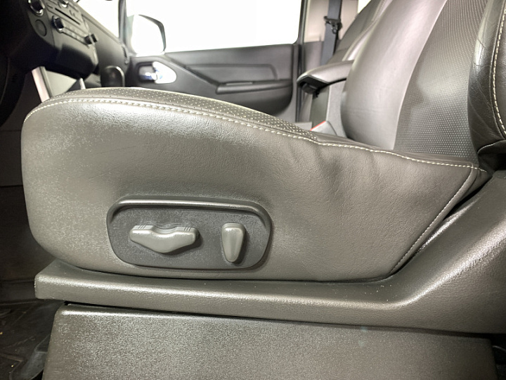 NISSAN Pathfinder 2.5, 2011 года, Автоматическая, БЕЛЫЙ