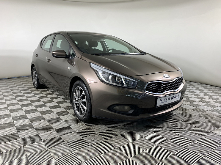 KIA Ceed 1.6, 2015 года, Механика, КОРИЧНЕВЫЙ