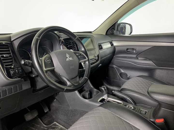 MITSUBISHI Outlander 2.4, 2013 года, Вариатор, БЕЛЫЙ