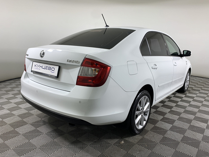 SKODA Rapid 1.6, 2015 года, Механика, БЕЛЫЙ