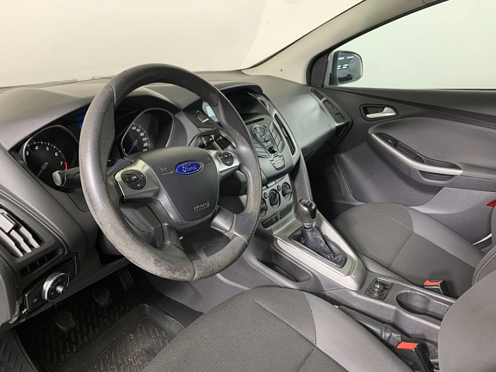 FORD Focus 1.6, 2012 года, Механика, Серебристый