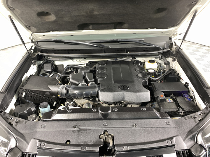 TOYOTA Land Cruiser Prado 4, 2015 года, Автоматическая, БЕЛЫЙ