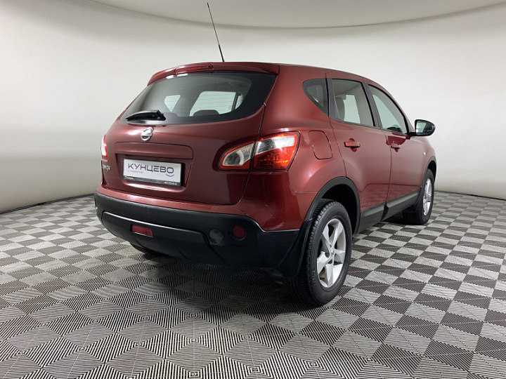 NISSAN Qashqai 2, 2011 года, Механика, КРАСНЫЙ