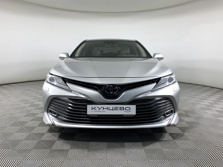 TOYOTA Camry 2.5, 2018 года, Автоматическая, Серебристый металлик