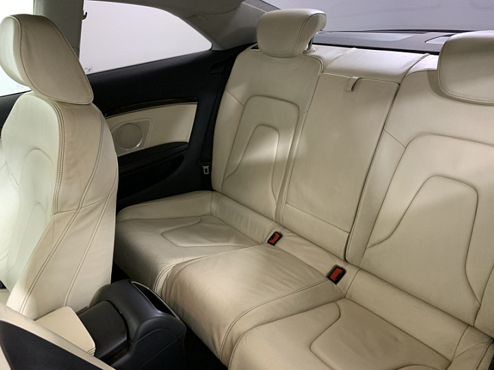 AUDI A5 3, 2009 года, Робот, ЧЕРНЫЙ