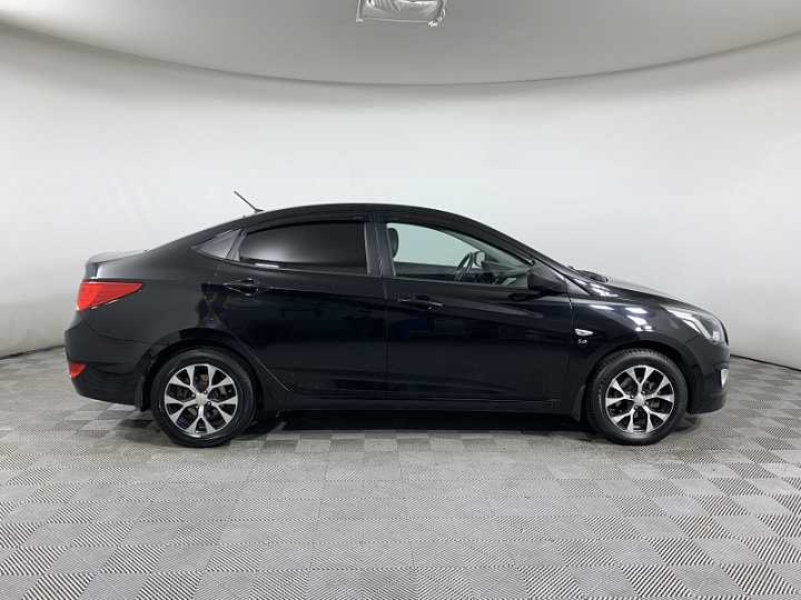 HYUNDAI Solaris 1.6, 2014 года, Механика, ЧЕРНЫЙ