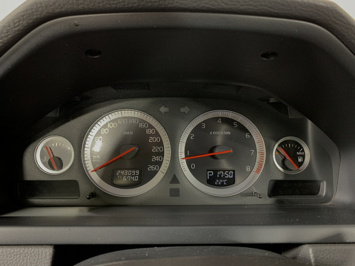 VOLVO XC90 2.5, 2013 года, Автоматическая, БЕЛЫЙ