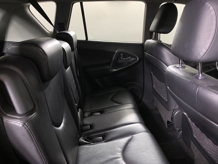 TOYOTA RAV4 2, 2011 года, Вариатор, БЕЖЕВЫЙ