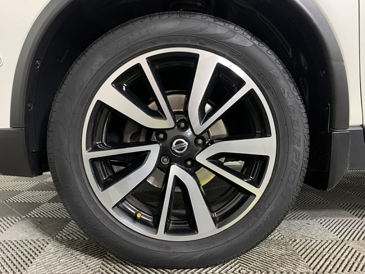 NISSAN X-Trail 2.5, 2018 года, Вариатор, БЕЛЫЙ