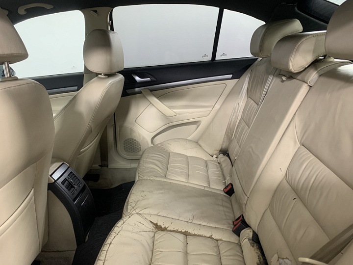SKODA Octavia 2, 2008 года, Робот, Золотистый