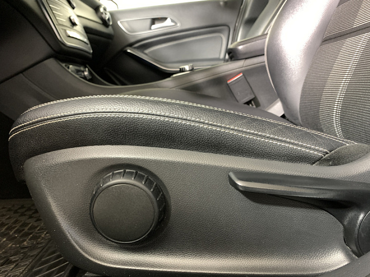 MERCEDES-BENZ GLA 1.6, 2019 года, Робот, СЕРЫЙ