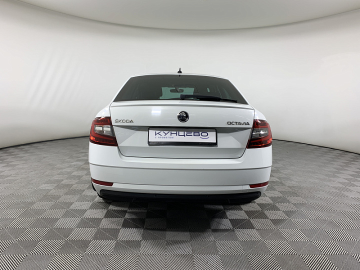 SKODA Octavia 1.8, 2018 года, Механика, БЕЛЫЙ