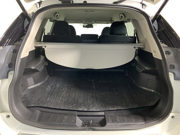 NISSAN X-Trail 1.6, 2017 года, Механика, БЕЛЫЙ