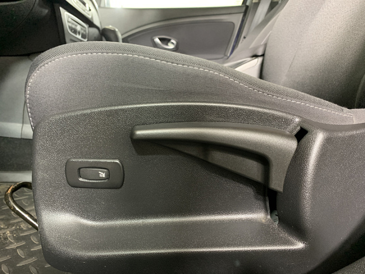 RENAULT Megane 1.6, 2010 года, Механика, ТЕМНО-СИНИЙ