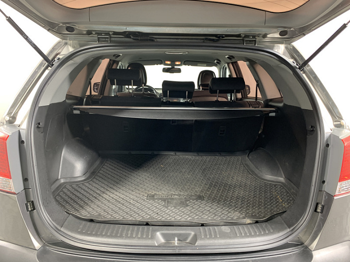 KIA Sorento 2.4, 2012 года, Автоматическая, БЕЛЫЙ