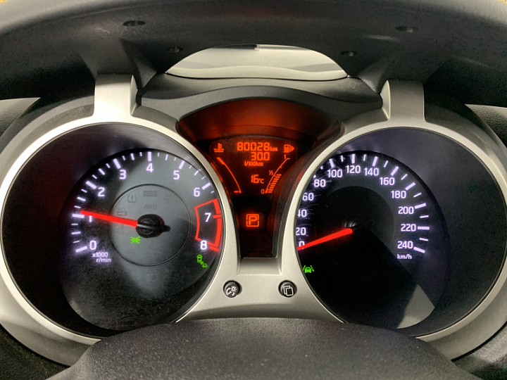 NISSAN Juke 1.6, 2014 года, Вариатор, ЧЕРНЫЙ