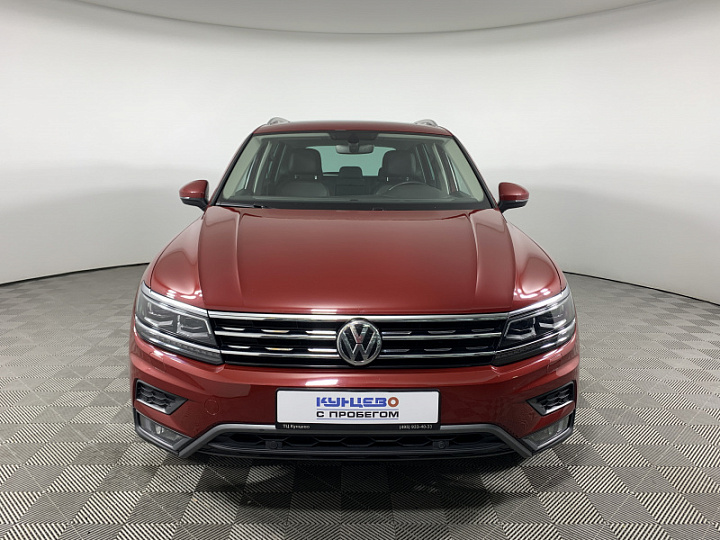 VOLKSWAGEN Tiguan 2, 2018 года, Робот, Вишневый