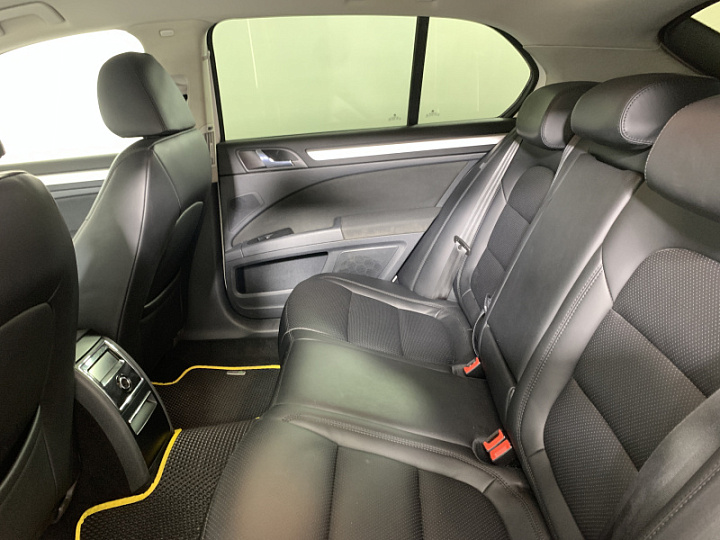 SKODA Superb 1.8, 2012 года, Автоматическая, БЕЛЫЙ