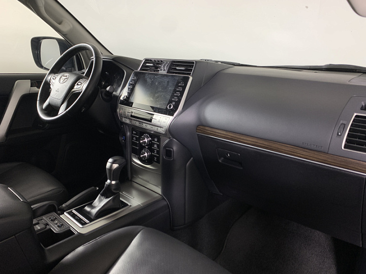 TOYOTA Land Cruiser Prado 2.8, 2021 года, Автоматическая, ЧЕРНЫЙ