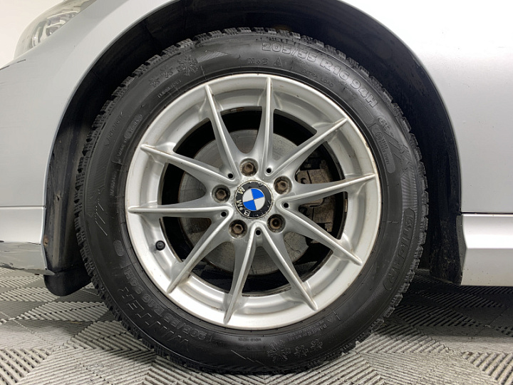 BMW 3 серии 2, 2011 года, Автоматическая, Серебристый