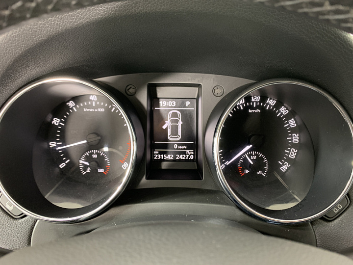 SKODA Yeti 1.8, 2014 года, Робот, Серебристый