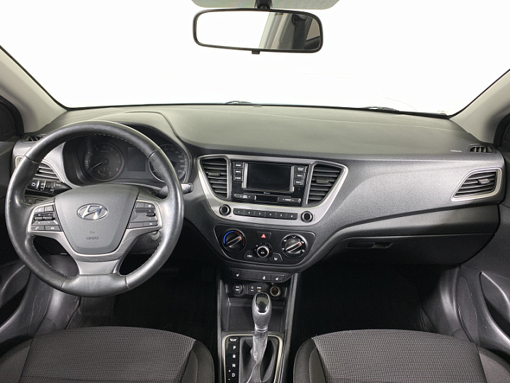 Hyundai Solaris 1.6, 2018 года, Автоматическая, белый