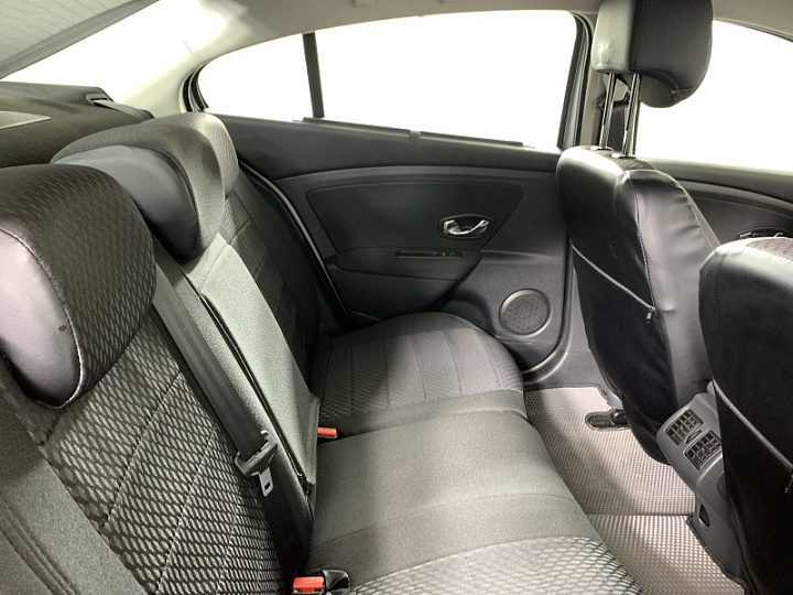 RENAULT Fluence 1.6, 2012 года, Механика, Серебристо-желтый