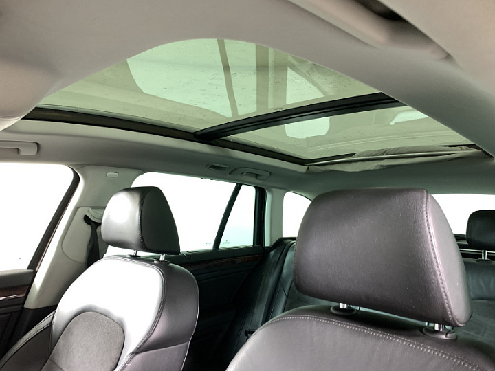 SKODA Superb 2, 2013 года, Робот, ТЕМНО-БОРДОВЫЙ
